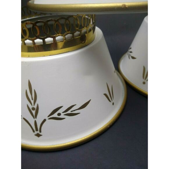 Vintage White And Gold Small Tole Lamp Shades Set Of 4 - Picture 2 of 7